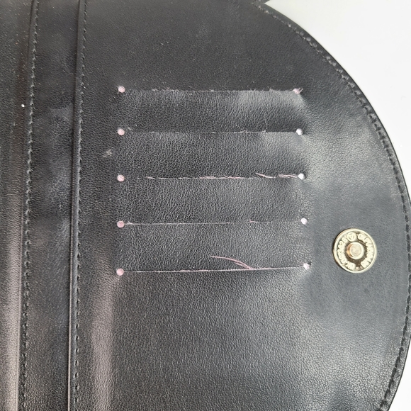 💥 3/$30 Ban.do black faux leather clutch wristlet wallet w/attached poof accent - Picture 6 of 13